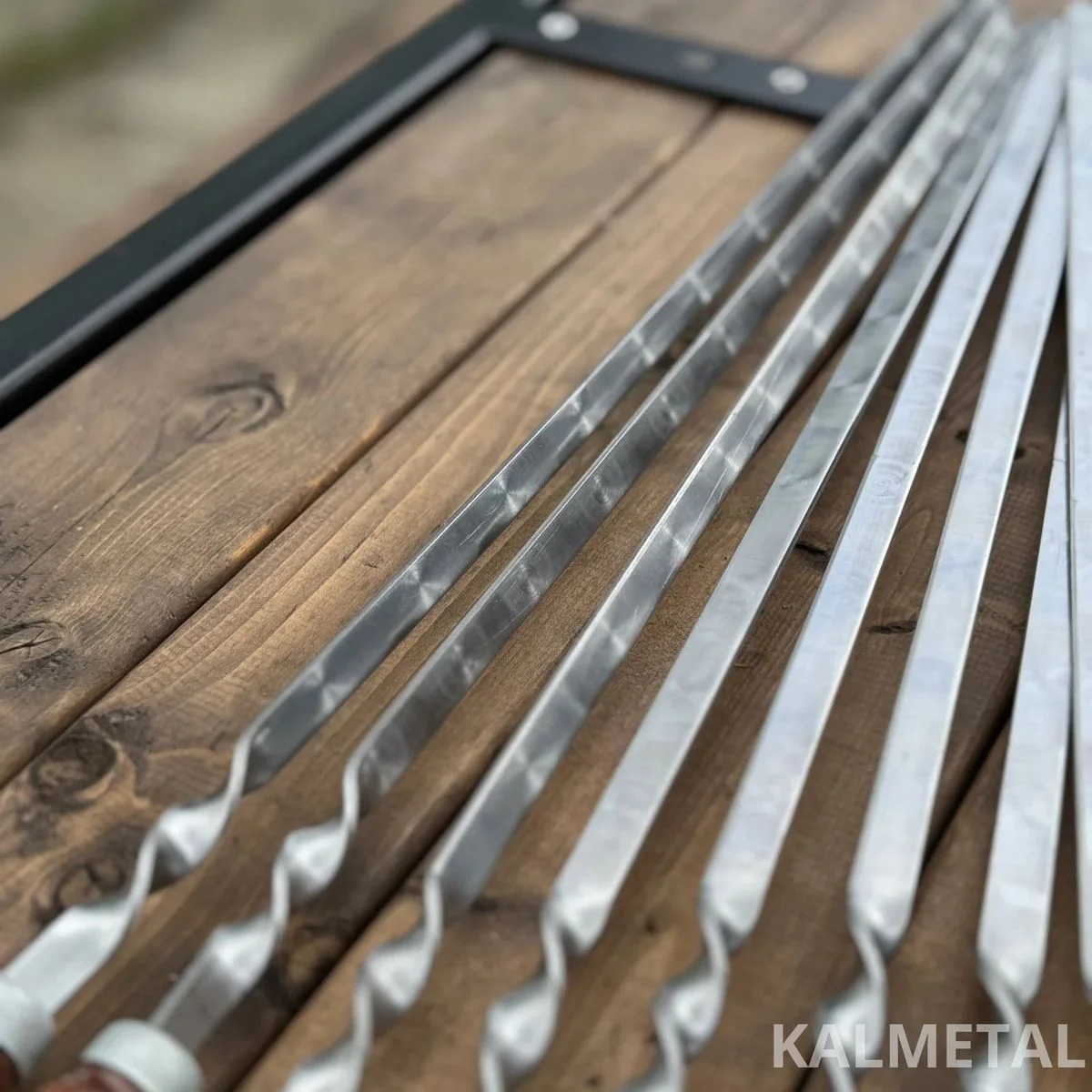 Spiedini con manico in legno laccato - immagine 5