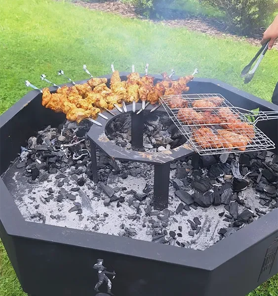 KALMETAL kepsninė – mėsos kepimas ant žarijų